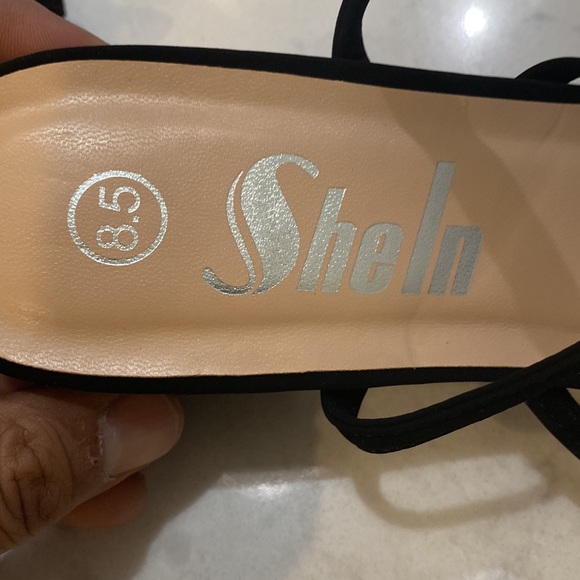 NWOB SheIn sandals with wrap around knee laces women size 8.5 sexy lit 🔥❤️🔥 - Picture 5 of 8